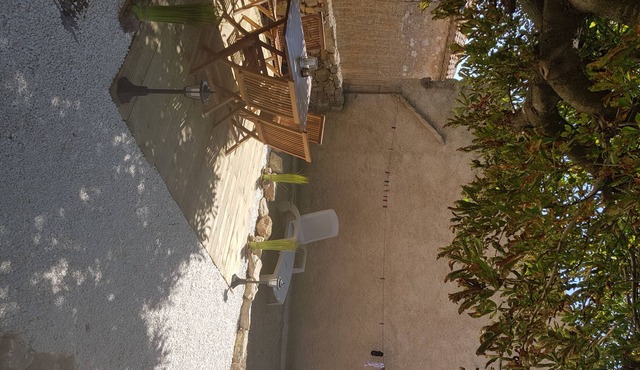 Family house 4 to 6 people