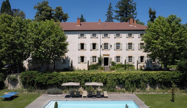 Family house - 6/14 pers. - Beaujolais Vert