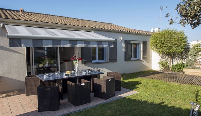 Family house for 6 with garden