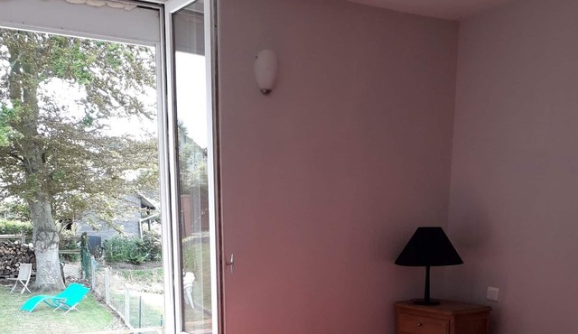 Family house 800 m from the sea