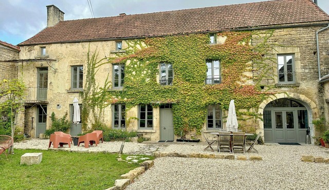Family house in the heart of Burgundy