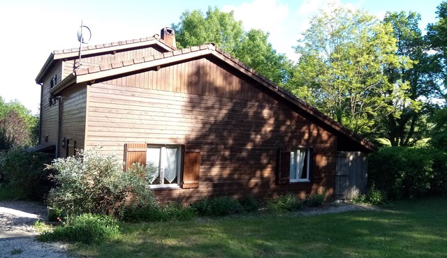 Family house in the Vendée bocage near beaches, attractions and shops