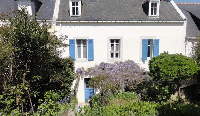 Family house near Sauzon port with WIFI