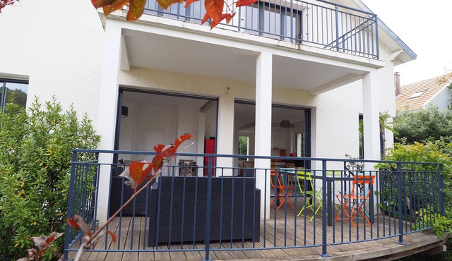 Family house Tharon Plage (100 m from the beach) 10/11 people