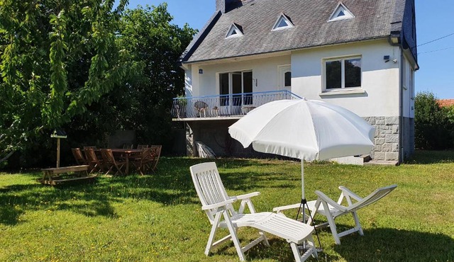 family house with garden near the sea