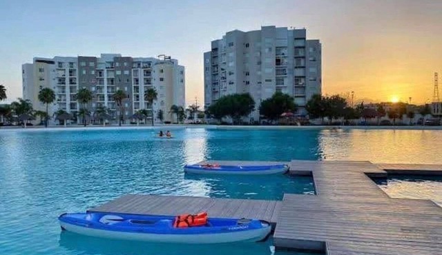 Family house with pool very close to the beaches