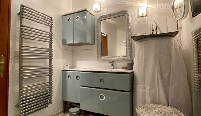 Family house with private pool