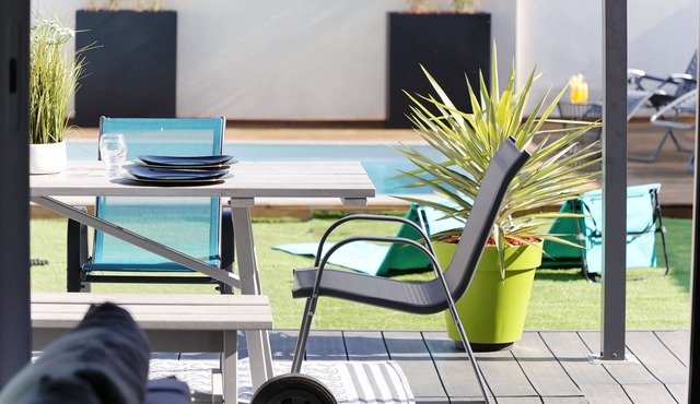 Family house with swimming pool near Nantes