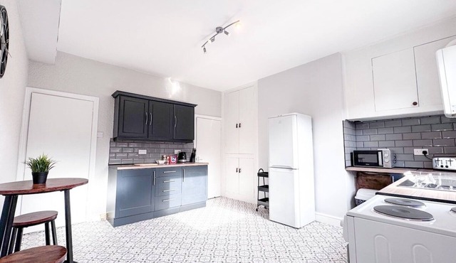 Family I Relocation I Groups