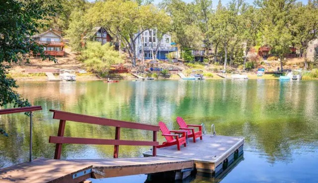 Family Lakehouse w/Private Dock & Swim!