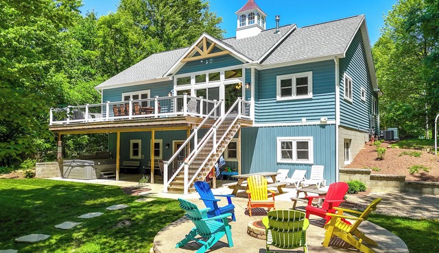 Family Lakeside Cottage | New SAUNA | 4-6 BR | up to 20