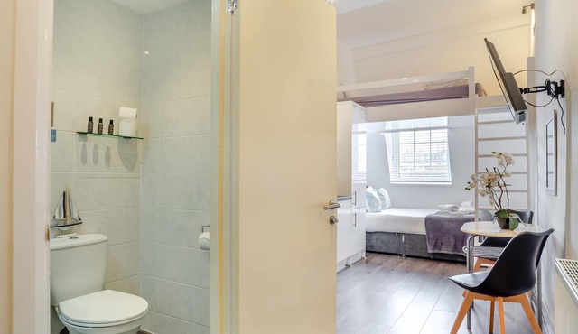 Family Loft Studio Apartment with private En-Suite shower room