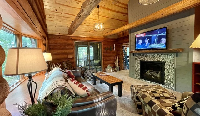 Family Log Cabin - Lake, Golf, Pool, Hike, Ski-ATV & Game Room - Northwoods WI