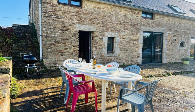 Family Longère – Authentic Charm in Brittany