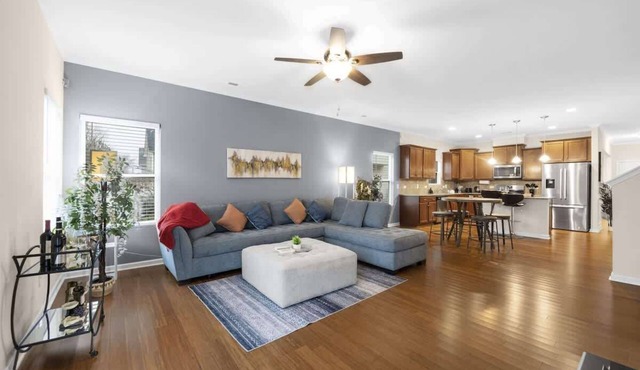 Family Luxe 5BR 2 Kings Near UNCC Concord Mills