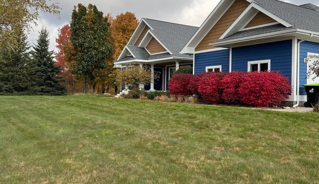 Family Luxury Resort Home (Sking/Golf) Treetops, Otsego, Shanty, Boyne