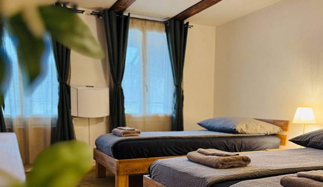 Family M Apartments 32 - 1 Minute from highway - Free parking