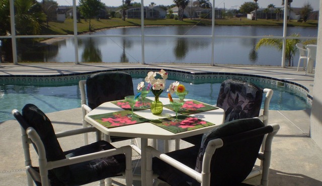 Family Memories/Private Pool/Lake View/AC/Grill/Free Wifi/Cable TV/Game Room.