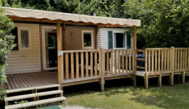 Family mobile home for 8 with terrace
