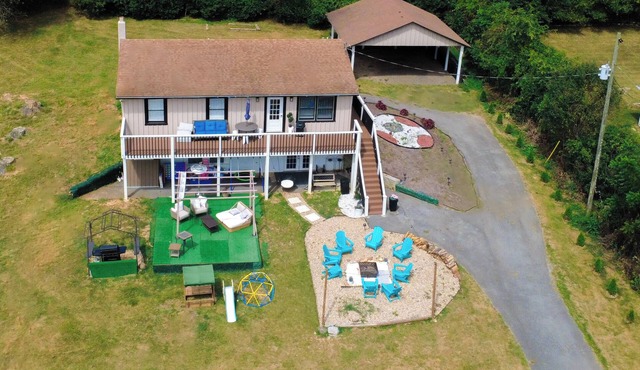 Family Mountain Escape Views Fire Pit Near Homestead