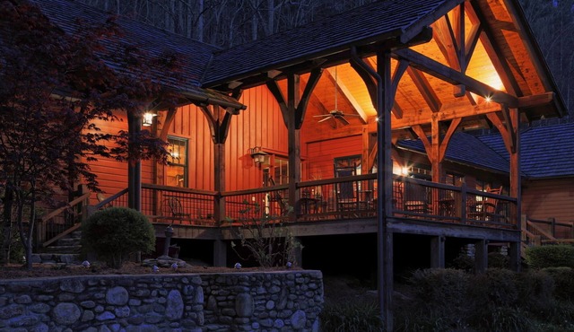Family Mountain Lodge on 70 acres near Waynesville and Asheville