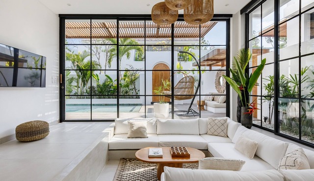 Family Nest 2-Bedroom Villa "X" with private pool