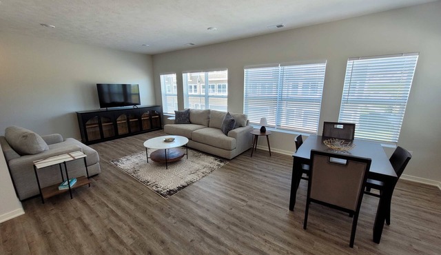 Family Oasis Close to Gretna Outlet Fun