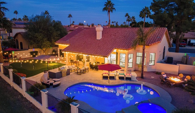 Family Oasis! Free Heated Pool+Spa, Golf+Lake View, BBQ, Putting Green