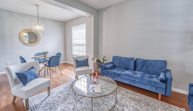 Family Oasis Heated Pool + Pond View 4BR 2.5BA