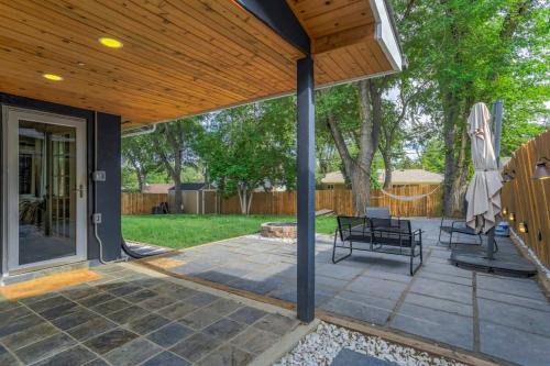 Family Oasis Offices Home Gym Fenced Yard