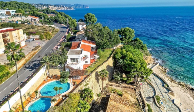 Family Only Villa "Perla Del Mar" with Sea View, Private Pool & Private Terraces