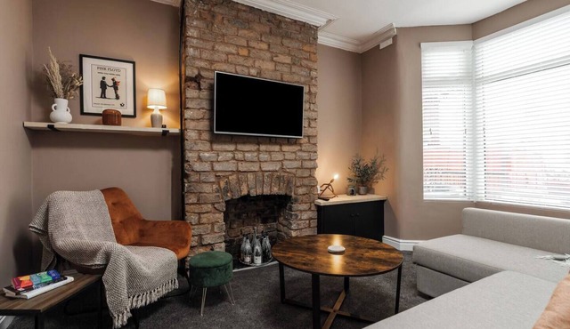 Family or Workers | Washer | By Sefton Park | Free Parking