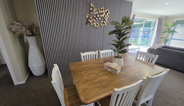 Family Paradise Retreat 3BRHaven with Sauna and Massage Chair