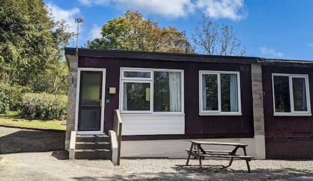 Family & Pet friendly 2 bedroom Chalet near Bude, Cornwall
