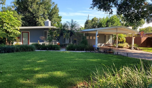 Family & Pet Friendly (*additional pet fee applies), Charming Orlando Home!