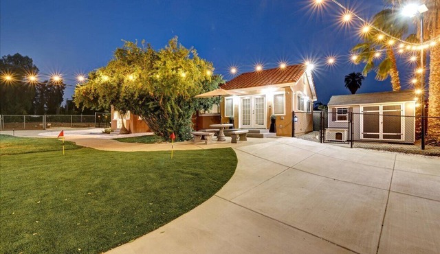 Family/Pet friendly home-Redlands-CA