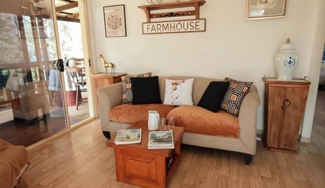 Family & Pet Friendly Retreat on the Highway