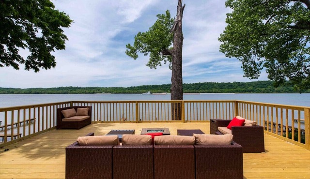 Family/Pet-Friendly Riverside Home w/Amazing Views