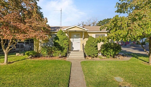 Family & Pet-Friendly getaway in Walla Walla! Surrounded by Wine country!