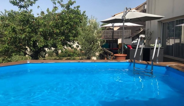 Family pool villa near sea and garrigues