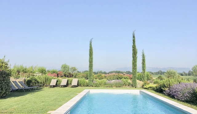 Family restored house, for restful, sportiv, cultural sunny holidays Provence