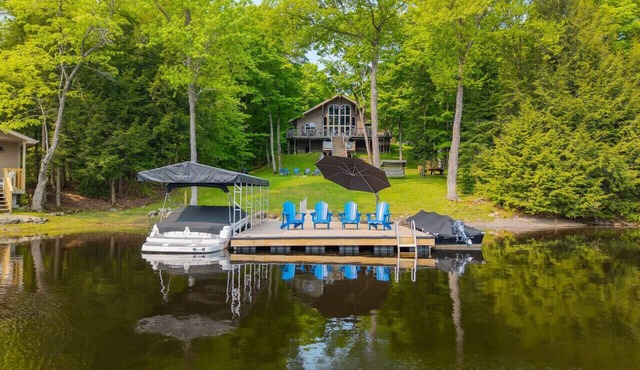 Family Retreat | 4BR, Beach, Huge Dock, Firepit