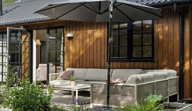 Family retreat between forest and beach in Odden
