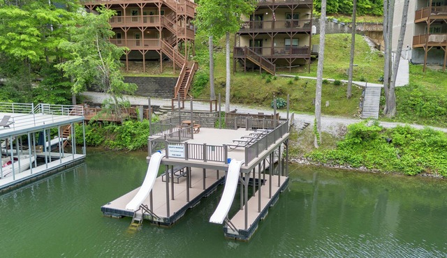 Family retreat, Lakefront, 2 story dock w/2 slides