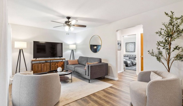 Family Retreat Near Cleveland Clinic w/Game Room