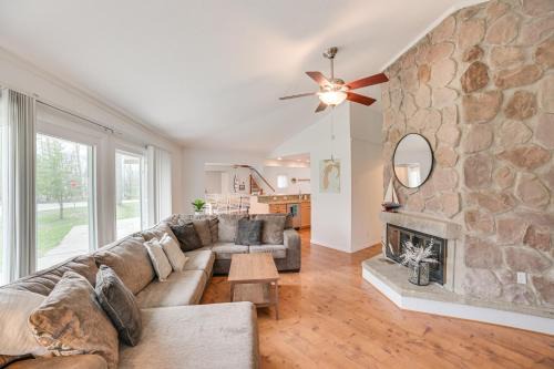 Family Retreat Near Beach on Lake Charlevoix