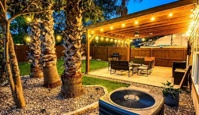 Family Retreat Near Randolph AFB, Patio & Comfort