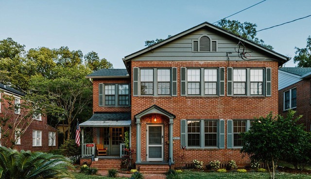 Family Retreat Pool Table Arcade Heart of San Marco