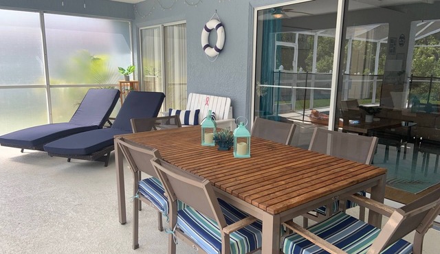 Family Retreat: Poolside Haven in Kissimmee