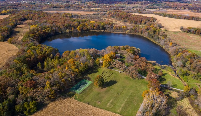 Family Retreat, private, large, great for multi-family, company retreat, wedding